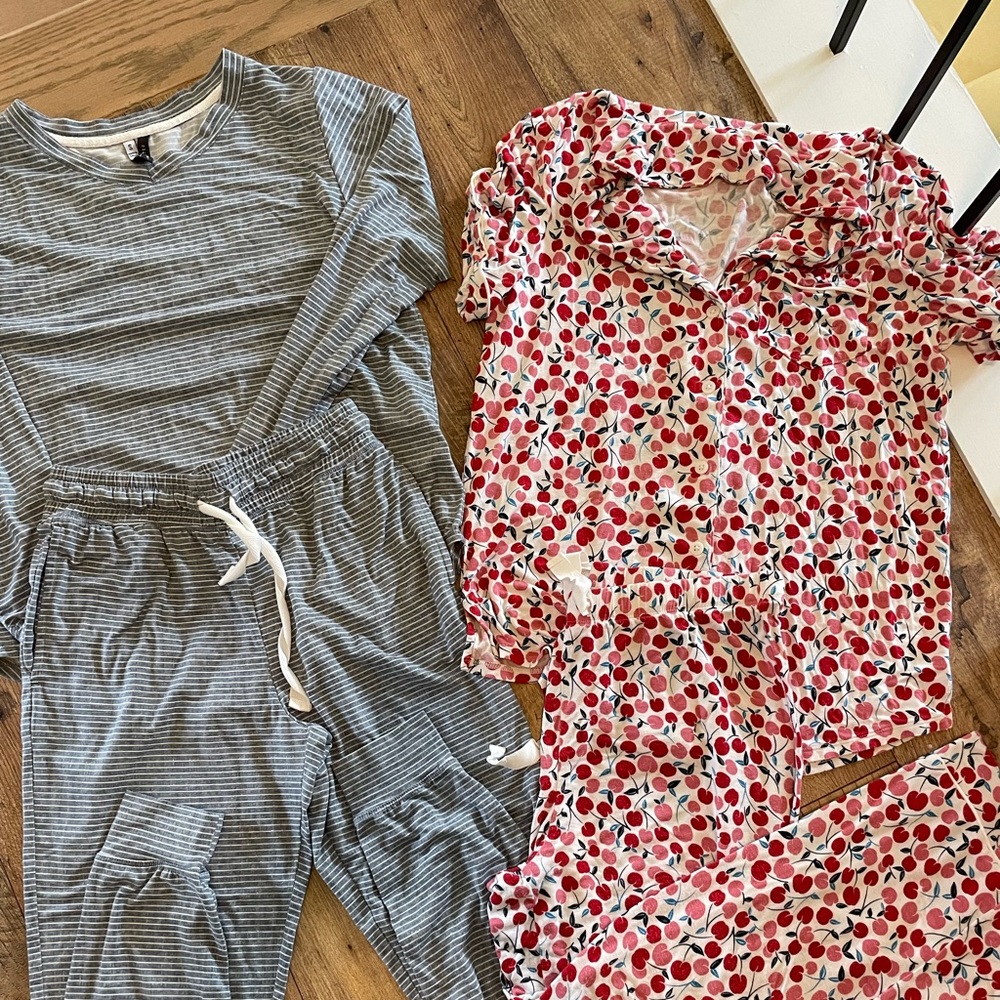 Set of pajamas